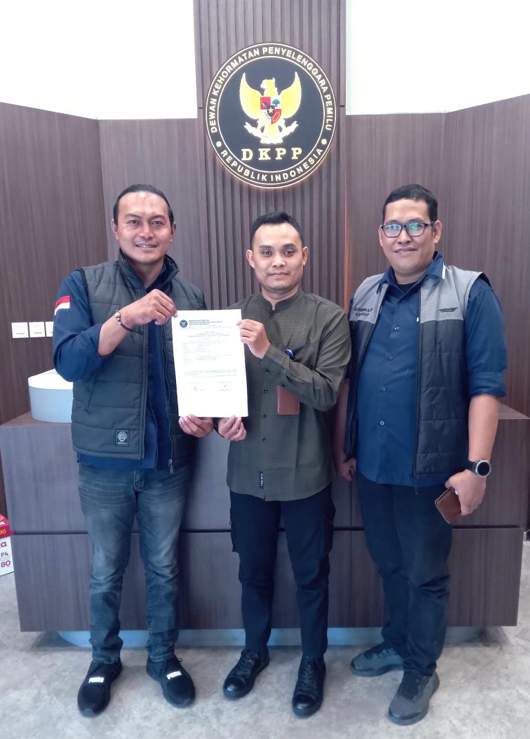 bb724685ac98ccd5db0565c73077a5187831dabaef34421fc7bceb7761f1be35.0